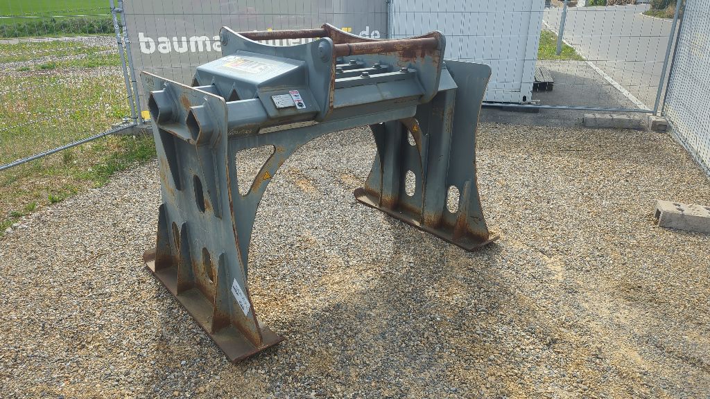 MTS-Doppelfußplatte für V8/V10 DN 600-900
