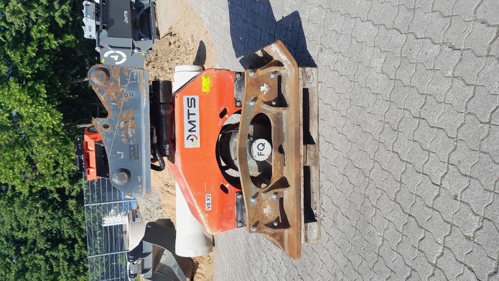 MTS-Anbauverdichter V8 X2 R9