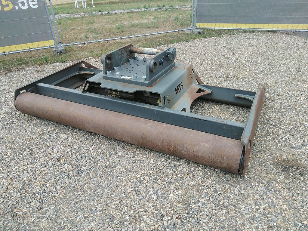 MTS-Planierbalken P250 - Bild 1
